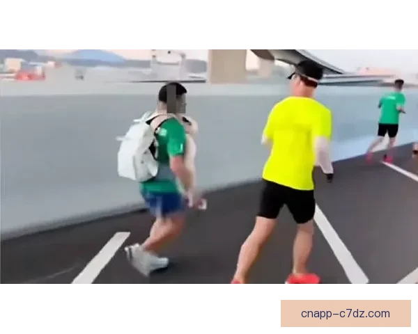 港马主办回应背婴参赛者被退赛 港马主办回应背婴参赛者被退赛