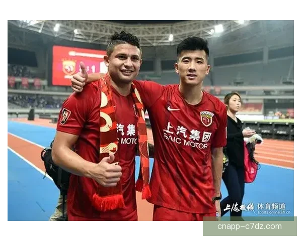 乌戈胜天津致谢球迷团结四将 乌戈胜天津致谢球迷团结四将