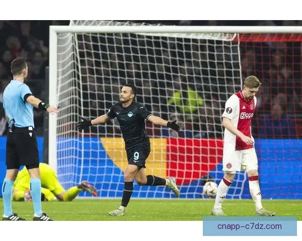 拉齐奥佩德罗感谢博洛尼亚掌声