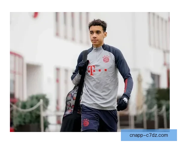 穆西亚拉创德甲百胜最年轻纪录